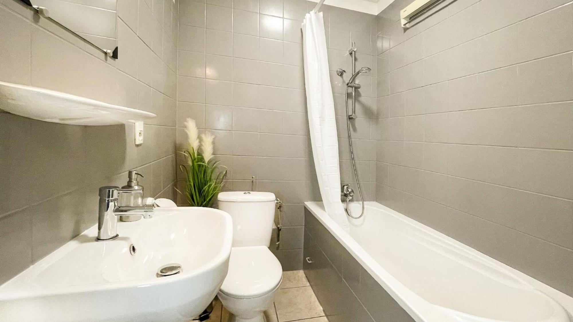 Homey Keola - Parking Prive Gratuit - Aux Portes De Geneve - Au Pied Du Tram - Appartement Avec 1 Chambre Et Un Grand Salon Avec Un Canape-Lit Ambilly Exterior photo