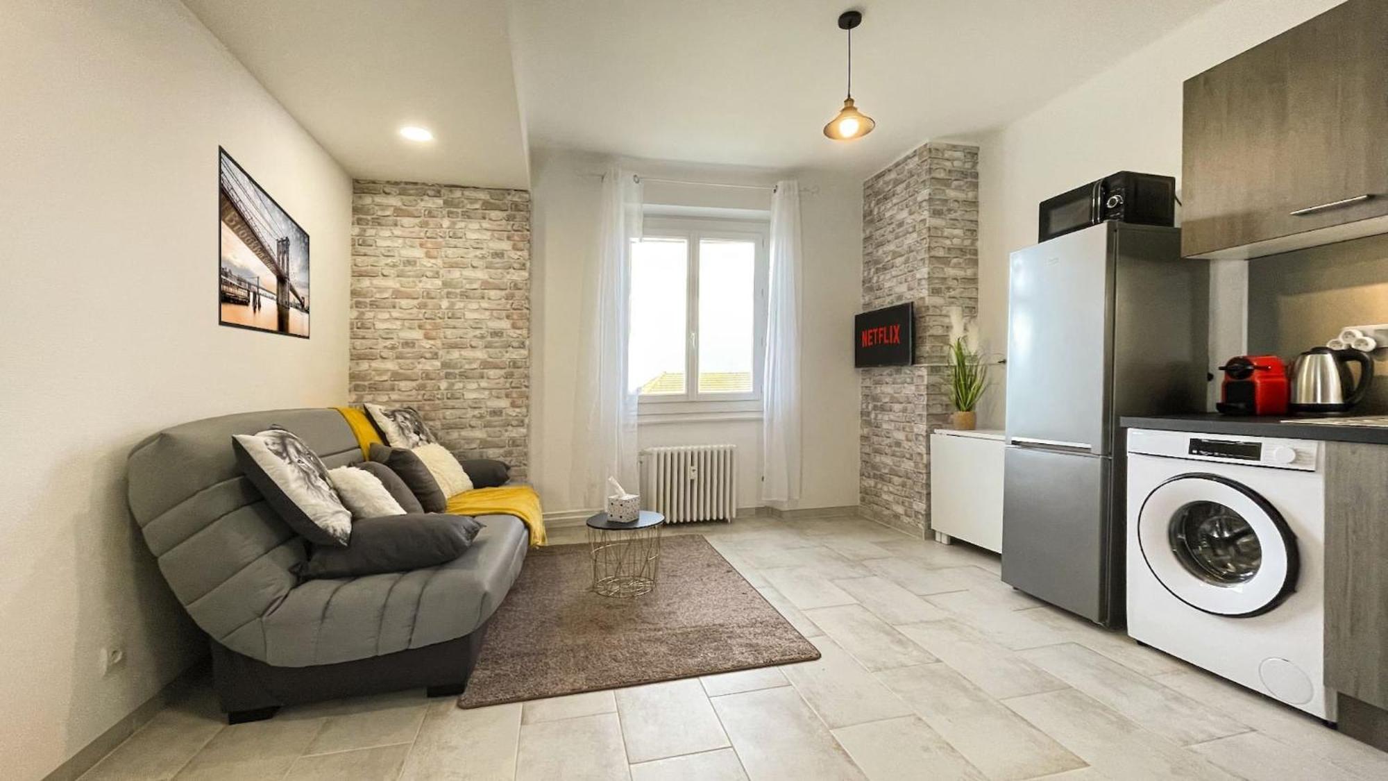 Homey Keola - Parking Prive Gratuit - Aux Portes De Geneve - Au Pied Du Tram - Appartement Avec 1 Chambre Et Un Grand Salon Avec Un Canape-Lit Ambilly Exterior photo